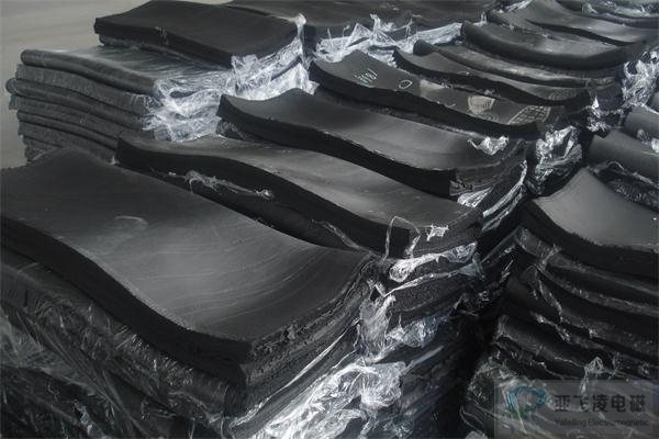 巩义橡胶厂200KW电磁导热油炉项目